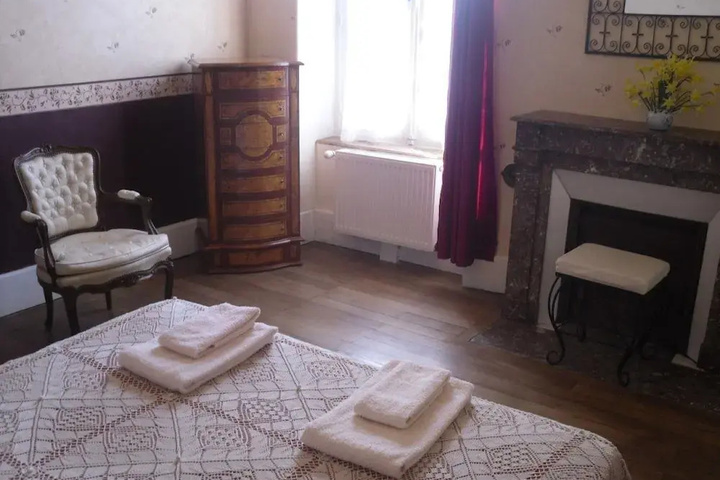 Room 3 of 13