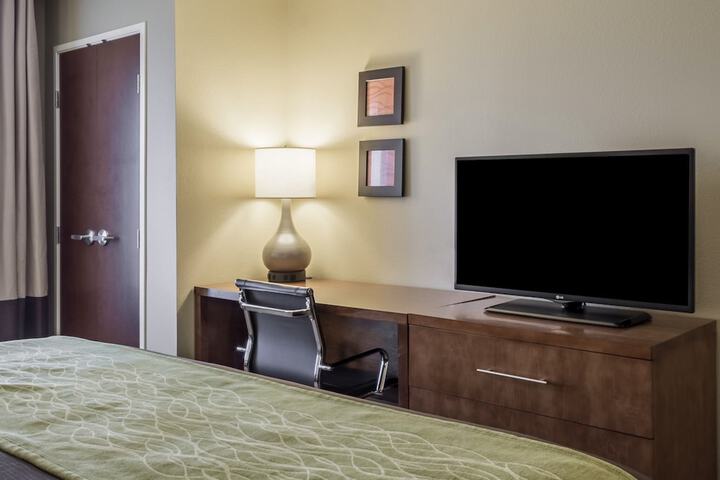 Room 9 of 22