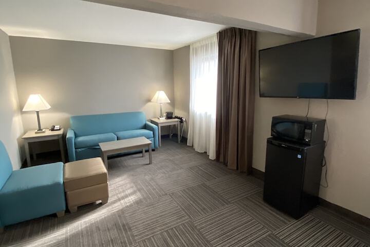 1 Double Bed Accessible (26 of 44)