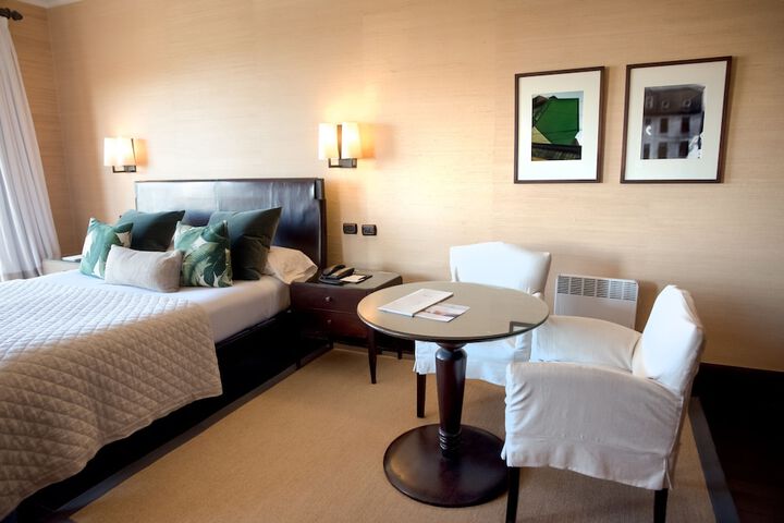 Room 14 of 51