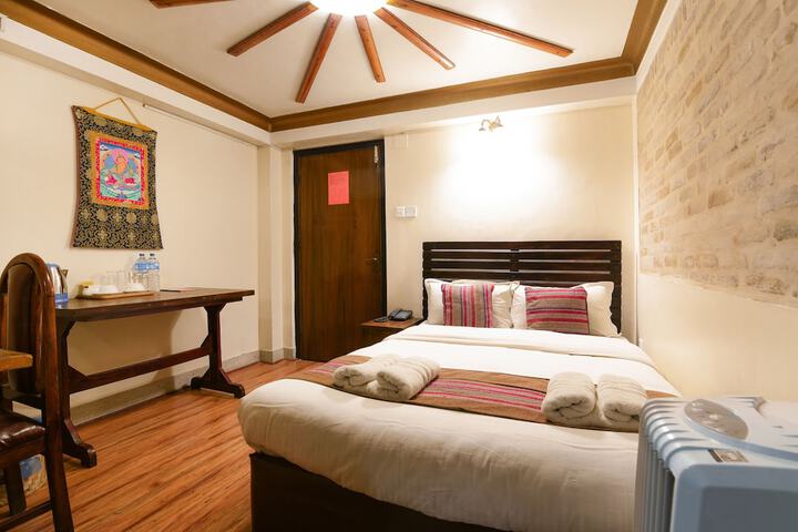 Room 28 of 72