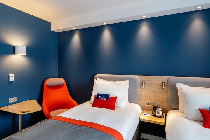 Room 13 of 67