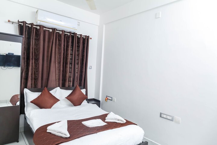 Room 8 of 37