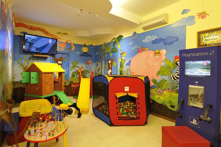 Children's play area - indoor
