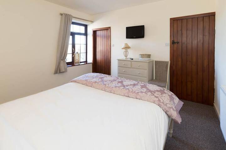 Room 15 of 38
