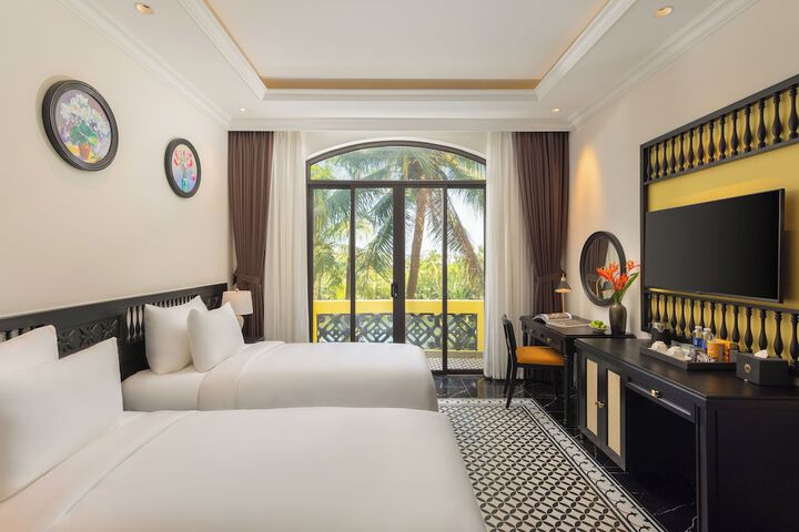 Room 30 of 107