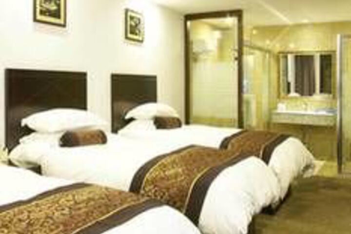 Room 13 of 54