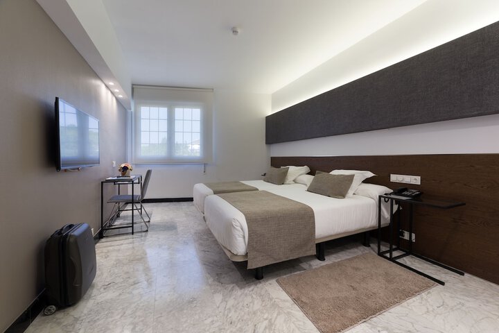 Room 12 of 54