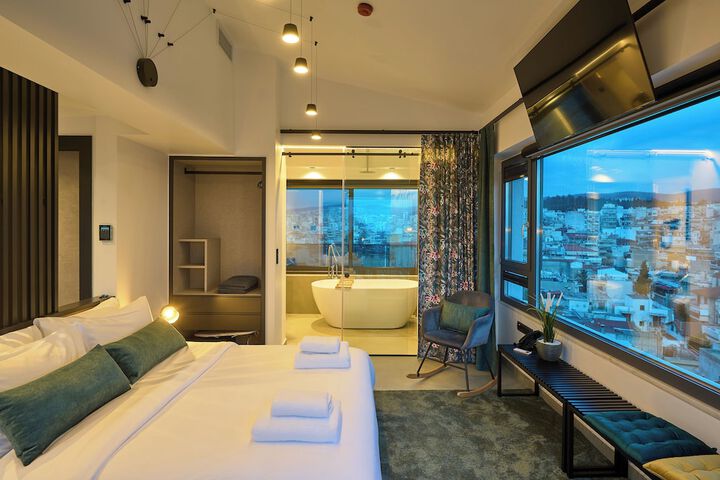 Room 26 of 113