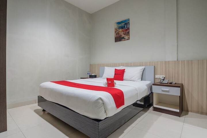 Room 10 of 17