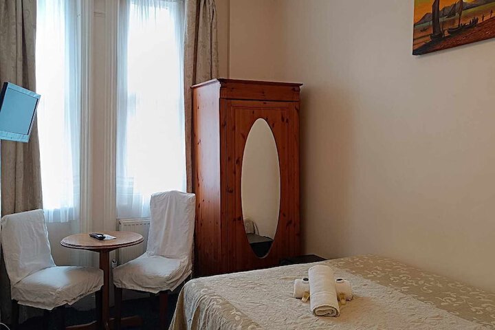Room 171 of 283