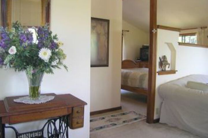 Room 6 of 24
