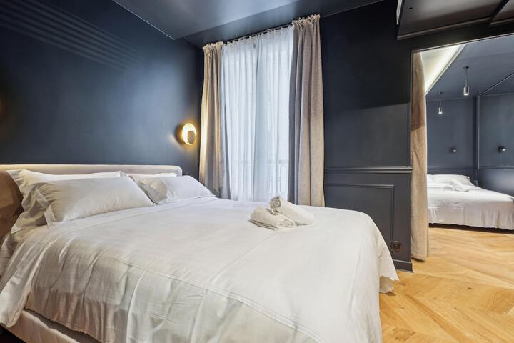 Room 4 of 14