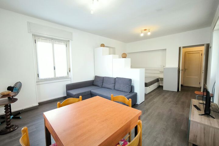 Room 11 of 20
