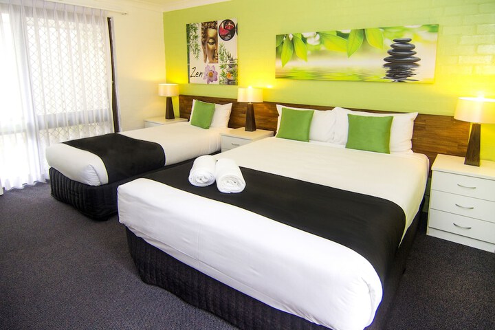 Room 3 of 57