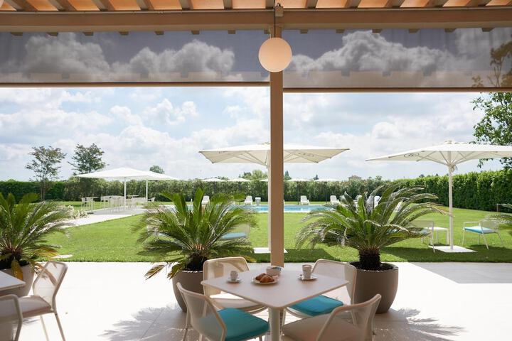 Terrace/Patio 53 of 57