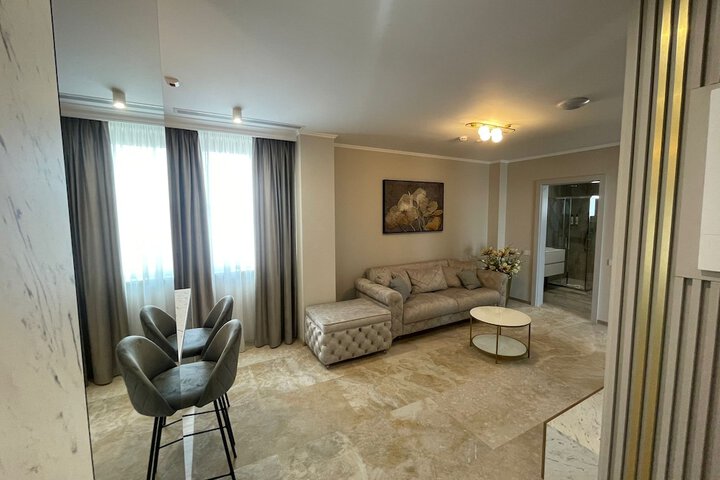 Room 16 of 29