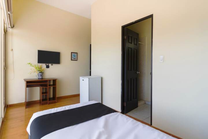 Room 4 of 41