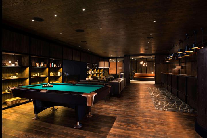 Guest Lobby