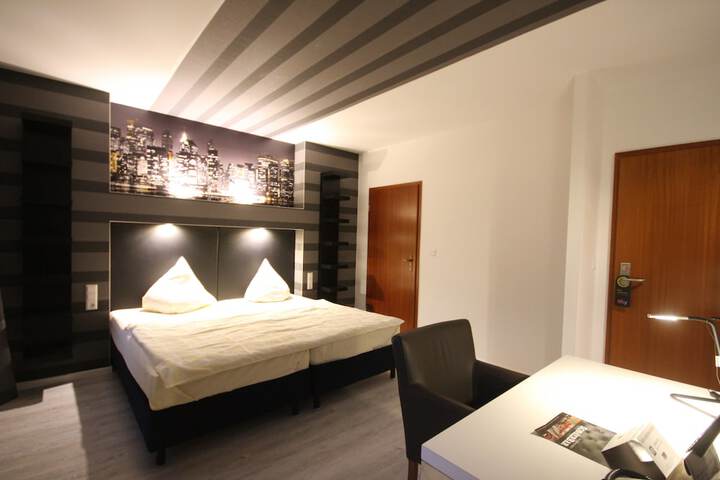 Room 18 of 72
