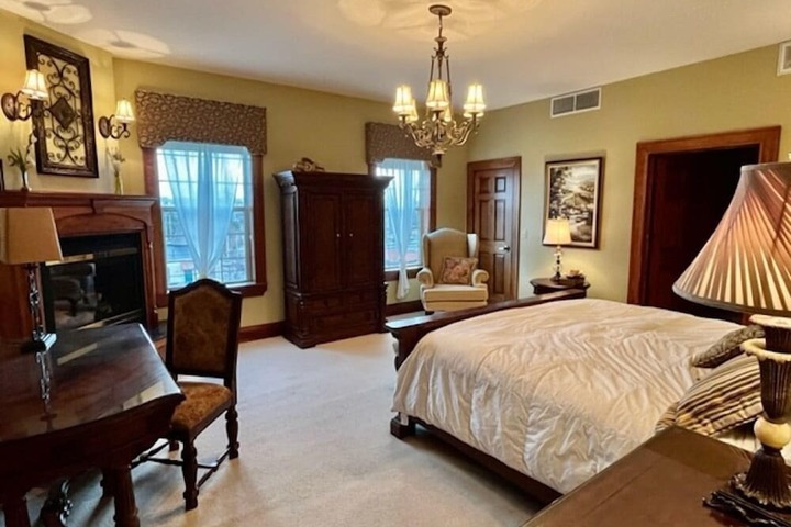Cozy Suite 303 (12 of 23)