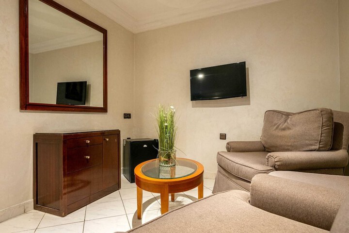 Room 25 of 67