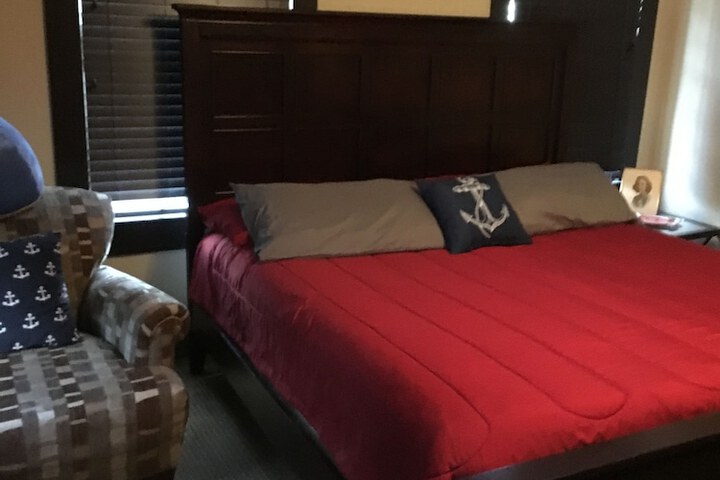 Room 9 of 41