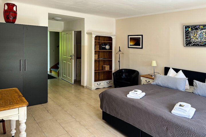 Room 48 of 105