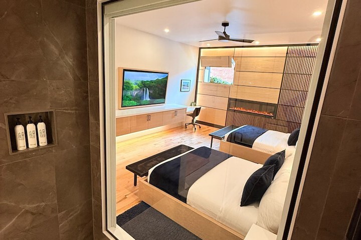 Room 185 of 206