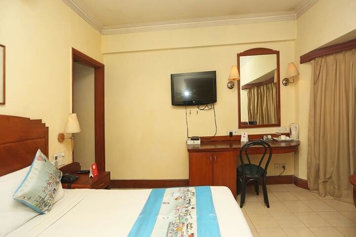 Room 14 of 108