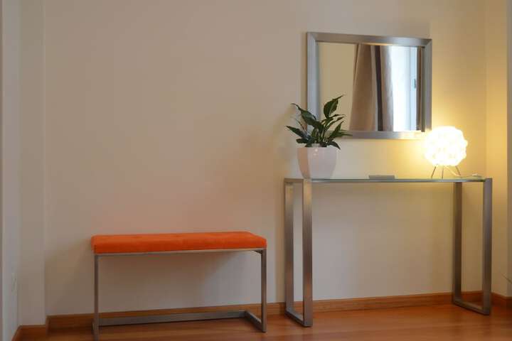 Room 13 of 76