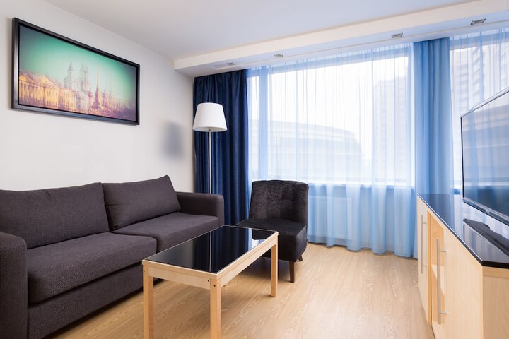 Room 30 of 145