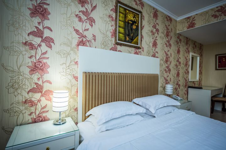 Room 22 of 87