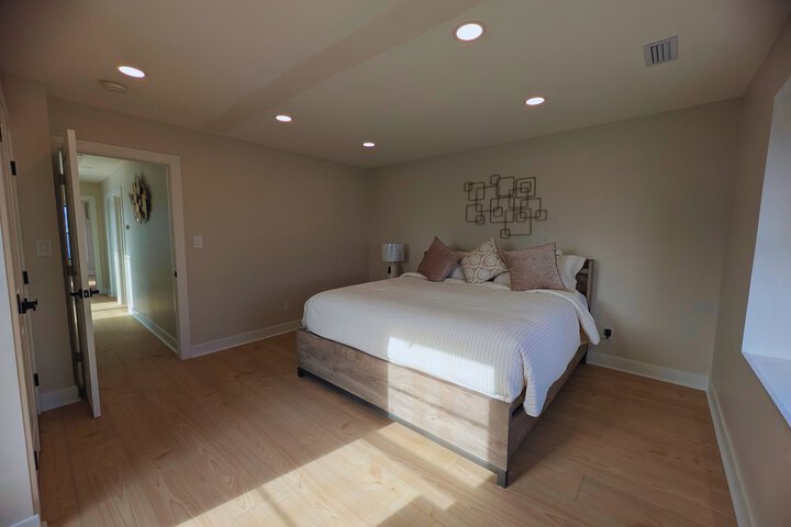Room 29 of 153