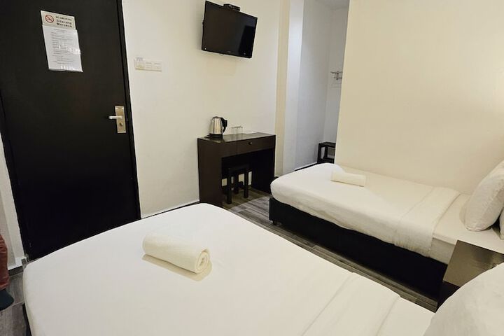 Room 58 of 102