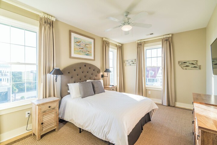 Room 42 of 759