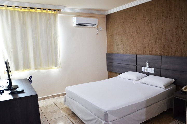 Room 4 of 22