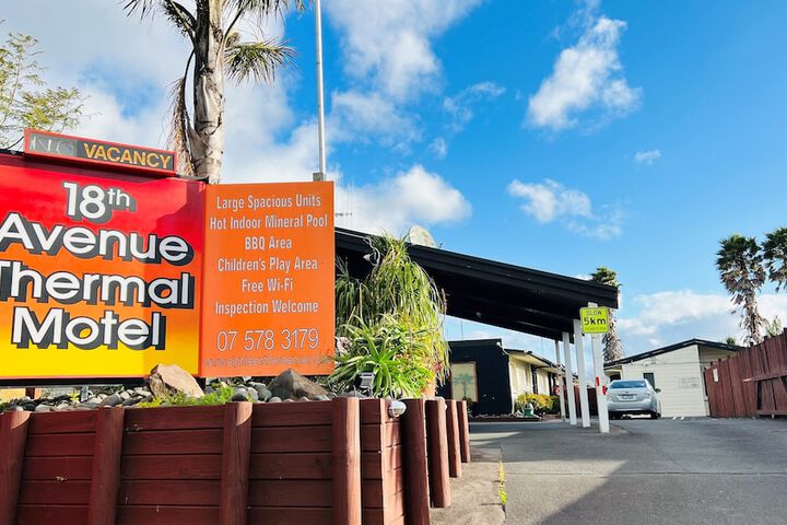 18th Avenue Thermal Motel