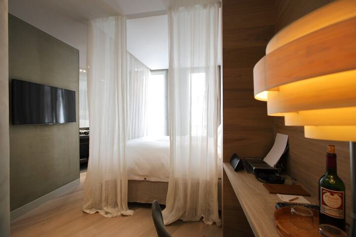 Room 47 of 139