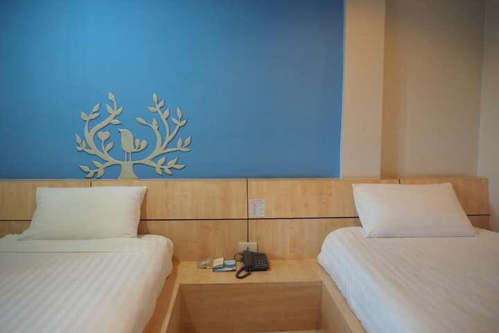 Room 31 of 65