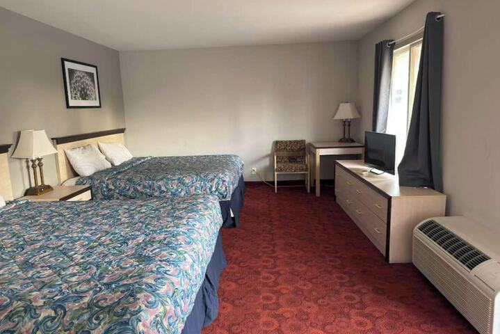 Room 4 of 13