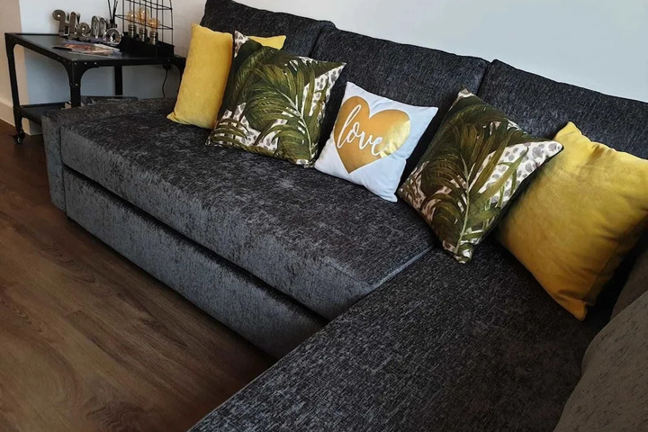 Luxury Bath Riverside Apt Parking & Gym