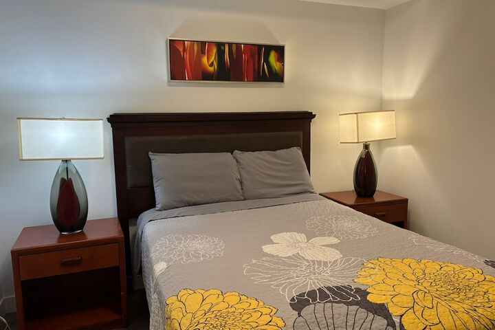 Room 9 of 130