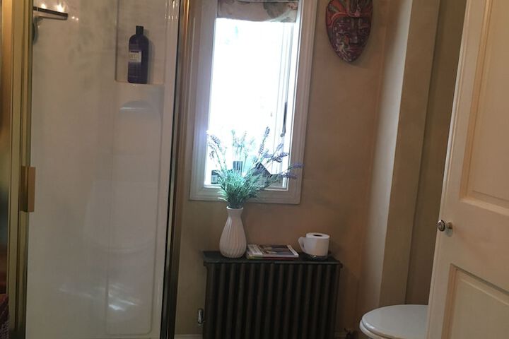 Room 25 of 39