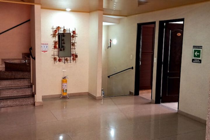 Room 20 of 40