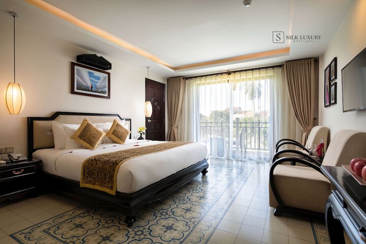 Room 27 of 122