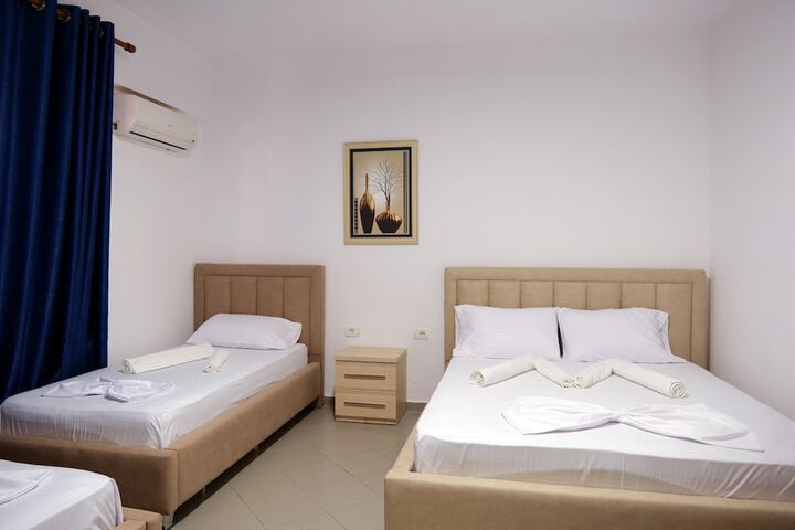 Room 40 of 69