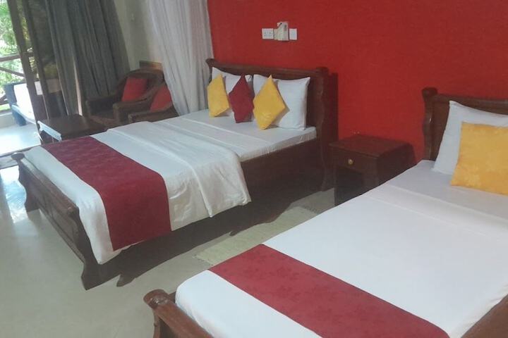Room 27 of 66