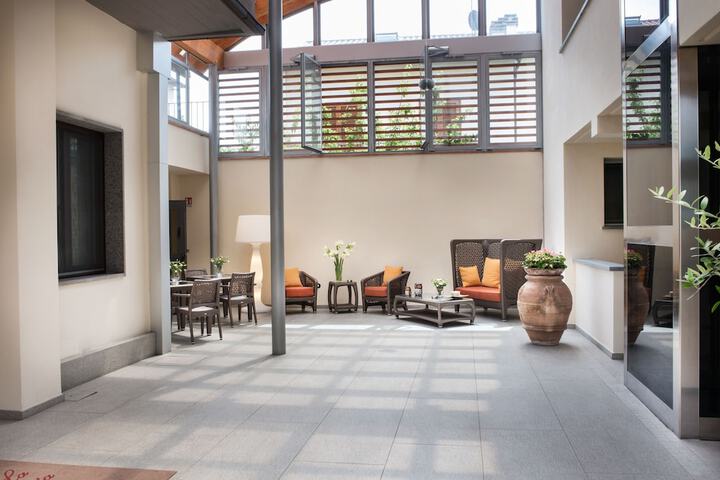 Hotel Lobby