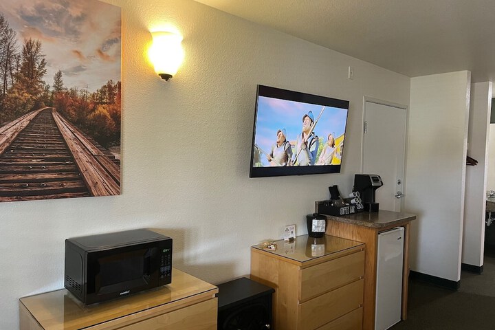 Room 25 of 80
